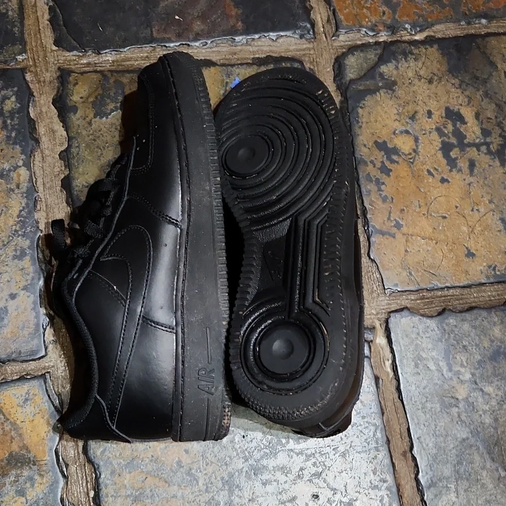 Nike AF 1. Size 7 Youth - Picture 7 of 11